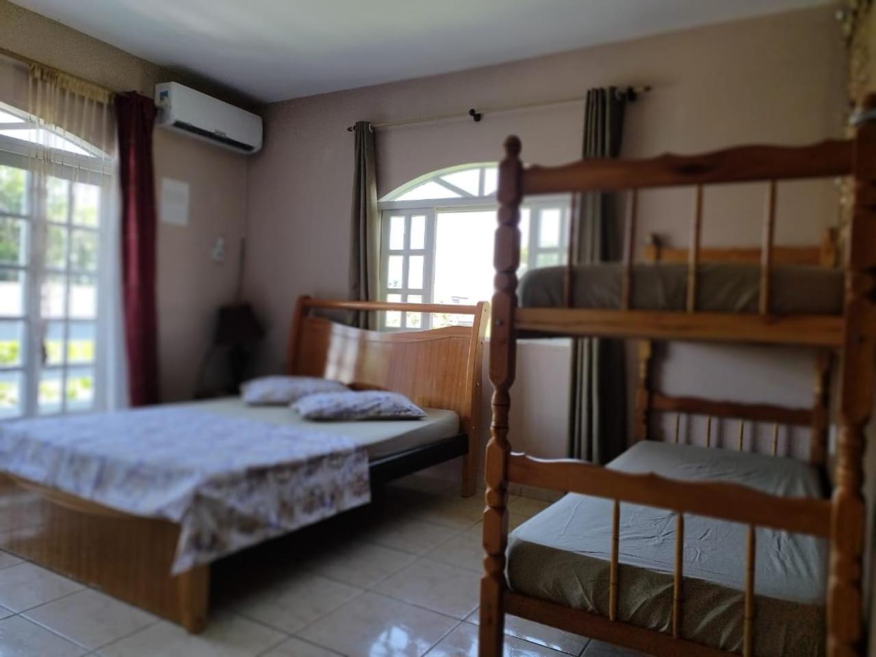 Marechal Luz Hostel Da Ilha De Sao Francisco Do Sul מראה חיצוני תמונה